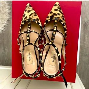 Valentino rockstud leopard-print pony-hair pump
